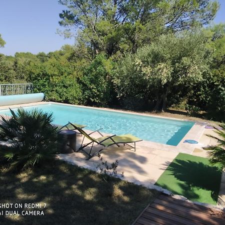 Proche Uzes Petit Gite Avec Grande Cuisine D'Ete Et Piscine Saint-Siffret Dış mekan fotoğraf
