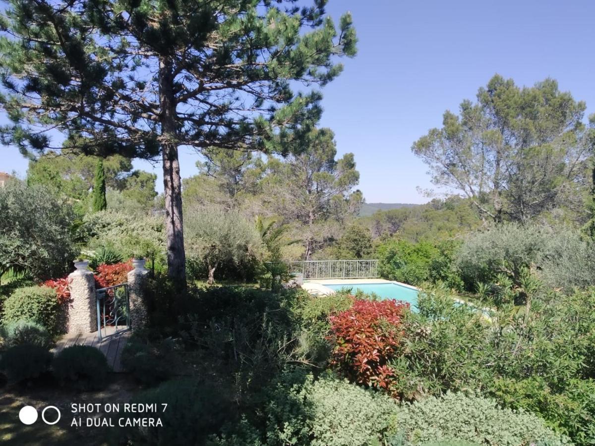 Proche Uzes Petit Gite Avec Grande Cuisine D'Ete Et Piscine Saint-Siffret Dış mekan fotoğraf