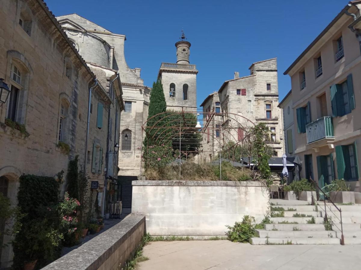 Proche Uzes Petit Gite Avec Grande Cuisine D'Ete Et Piscine Saint-Siffret Dış mekan fotoğraf