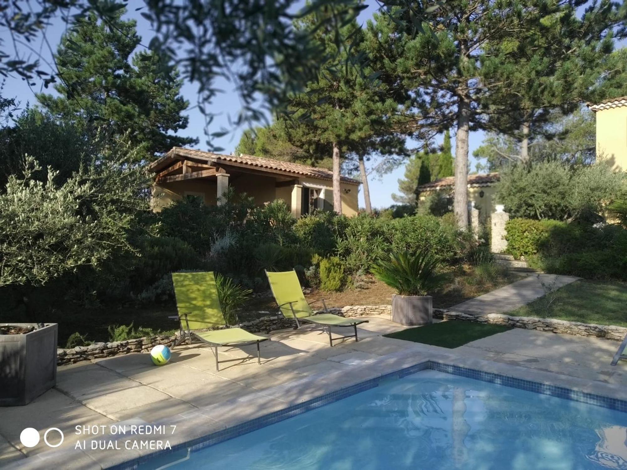 Proche Uzes Petit Gite Avec Grande Cuisine D'Ete Et Piscine Saint-Siffret Dış mekan fotoğraf